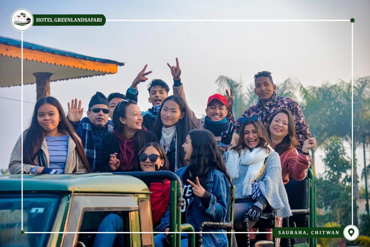 Hotel Greenland Safari Sauraha Exterior foto